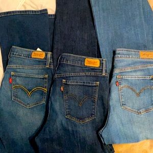 Levi jeans